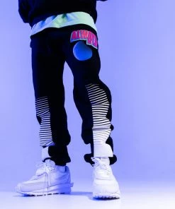 Always On Tour Latest AOT Tour SweatPants - Black