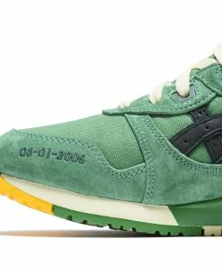 Sneaker Politics Politics X Asics Gel-Lyte III OG 'Always Ready' - Courtyard/Black