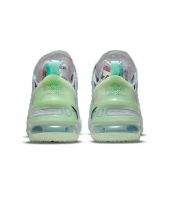 Nike LeBron 18 - Blue Tint/Dynamic Turq/Ghost 10 Nike LeBron 18 - Blue Tint/Dynamic Turq/Ghost
