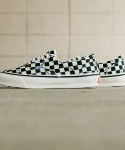 Latest Vans Vault OG Era 'Checkerboard' - Black/Classic White