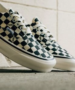 Latest Vans Vault OG Era 'Checkerboard' - Black/Classic White