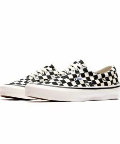 Latest Vans Vault OG Era 'Checkerboard' - Black/Classic White