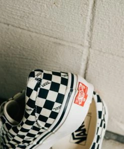 Latest Vans Vault OG Era 'Checkerboard' - Black/Classic White