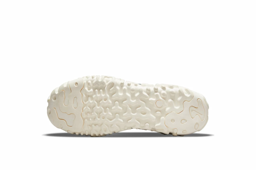 Nike Overbreak - Armory Navy/Bright Crimson/Sail/White 6 Nike Overbreak - Armory Navy/Bright Crimson/Sail/White