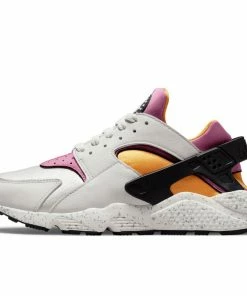 Nike Huarache Run - Light Bone/Lethal Pink/University Gold