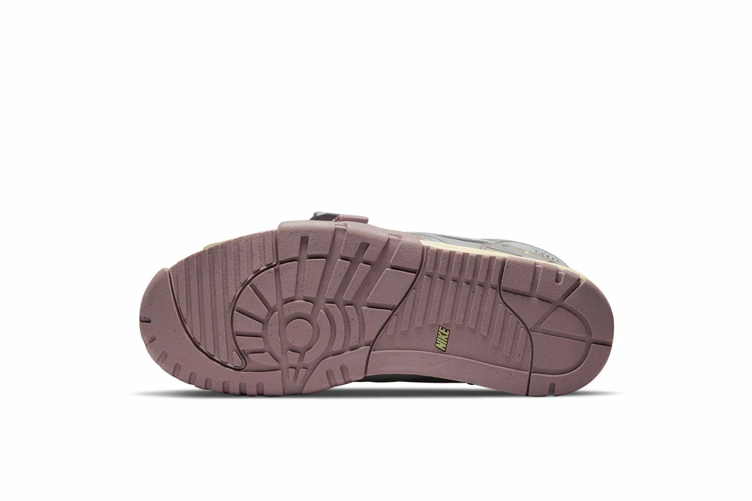 Nike Air Trainer 1 SP - Light Smoke Grey/Honeydew/Particle Grey 6 Nike Air Trainer 1 SP - Light Smoke Grey/Honeydew/Particle Grey