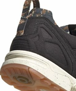 Adidas ZX 8000 - 'Out There' 12 Adidas ZX 8000 - 'Out There'