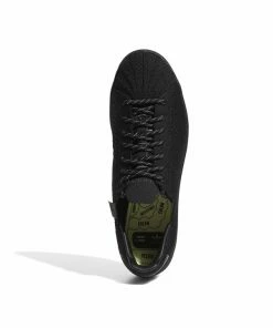 Pharrell Williams X Adidas Superstar Primeknit - 'Triple Black' 10 Pharrell Williams X Adidas Superstar Primeknit - 'Triple Black'
