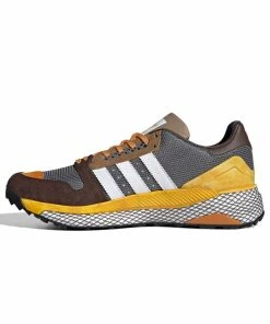 Adidas Questar HM - Cardboard/Cloud White/Grey Four