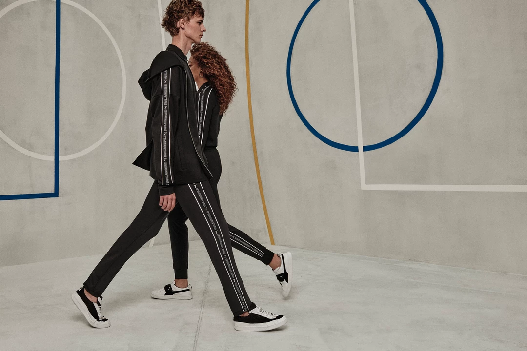 Puma Suede Classic X Karl Lagerfeld - Puma White / Puma Black 6 Puma Suede Classic X Karl Lagerfeld - Puma White / Puma Black