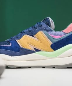 New Balance M5740SSG - Blue/Multi