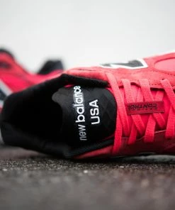 New Balance M990PL3 - Red/Black