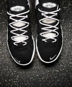 Nike LeBron 18 - Black/White