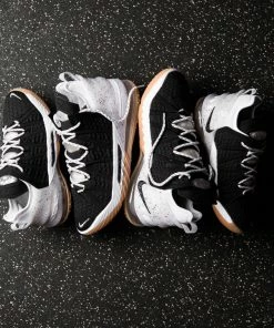 Nike LeBron 18 - Black/White