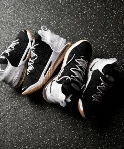 Nike LeBron 18 - Black/White