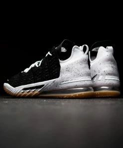 Nike LeBron 18 - Black/White