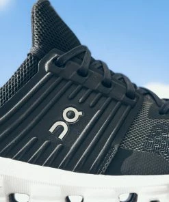 On Cloudswift - Black/Rock Latest