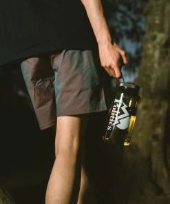 Sneaker Politics Latest Politics Camping Shorts - Iridescent