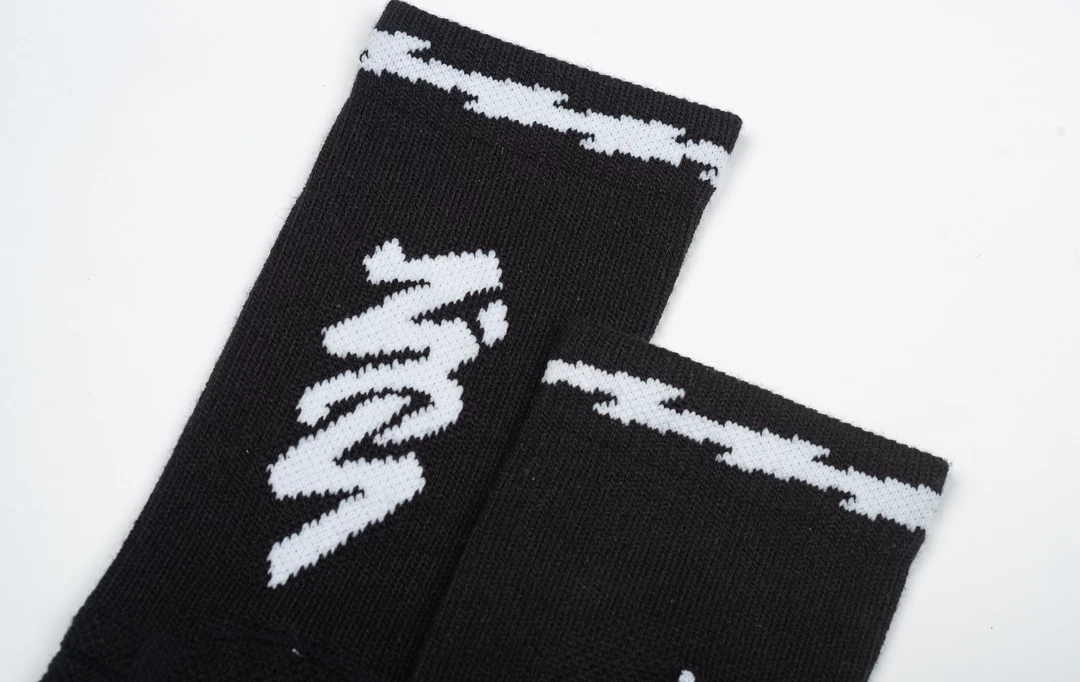 Jordan Brand Jordan Zion Flight Crew Socks - Black/White 2 Jordan Brand Jordan Zion Flight Crew Socks - Black/White