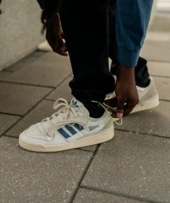 Sneaker Politics Politics Woven Utility Pant - Navy/Neon Green