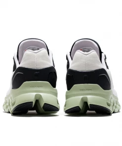 Latest On Cloudstratus - White/Black 8 Latest On Cloudstratus - White/Black