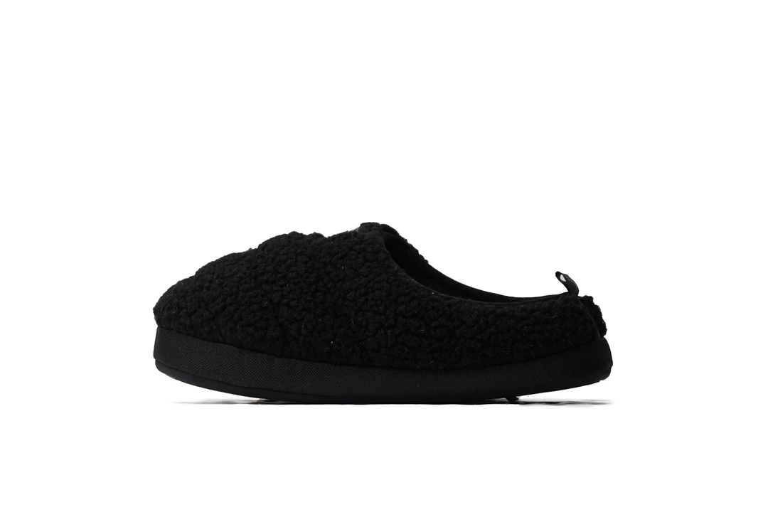 Puma Scuff Sherpa Slippers - Black 1 Puma Scuff Sherpa Slippers - Black