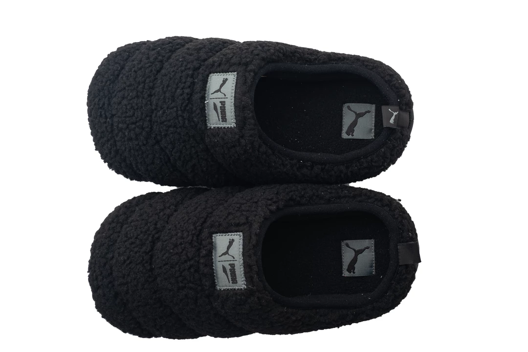 Puma Scuff Sherpa Slippers - Black 5 Puma Scuff Sherpa Slippers - Black