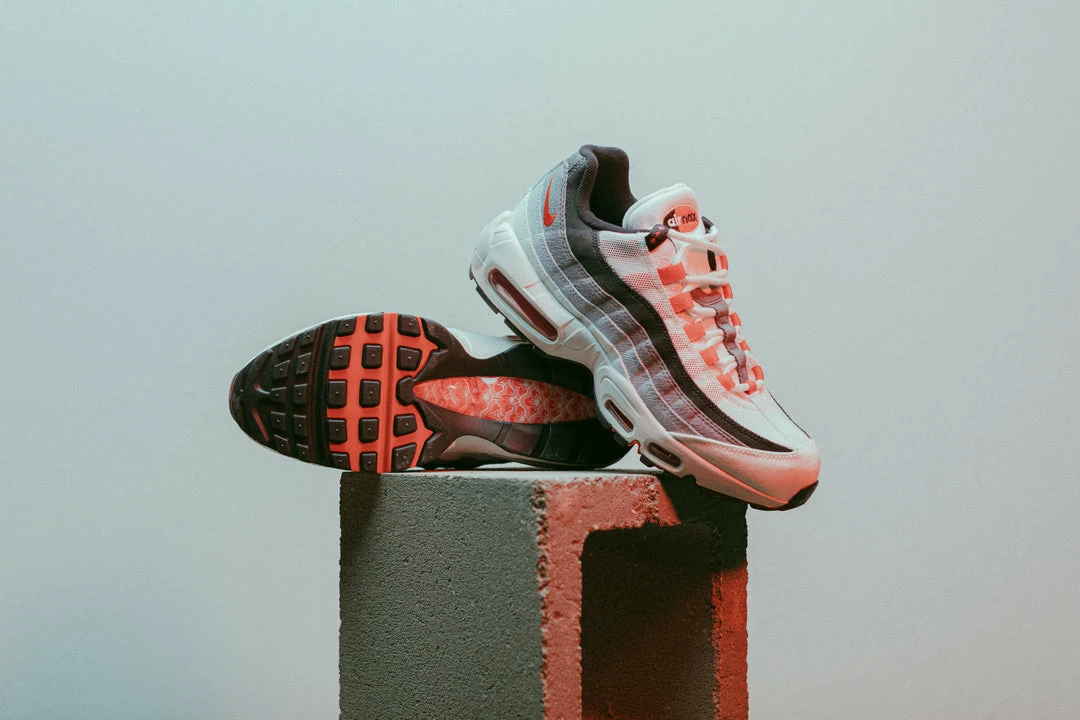 Nike Air Max 95 QS 'Japan' - Summit/Chile Red 14 Nike Air Max 95 QS 'Japan' - Summit/Chile Red